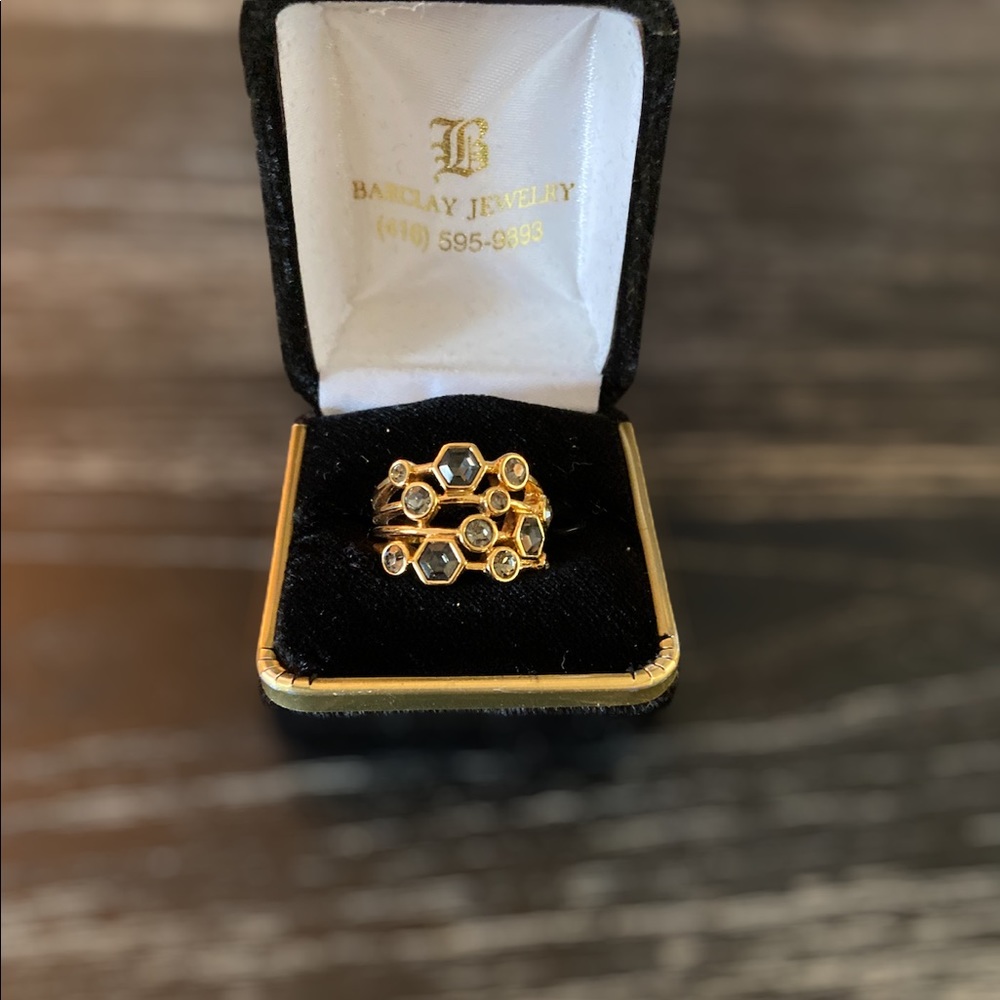Stella and Dot gold and crystal ring ❤️💎